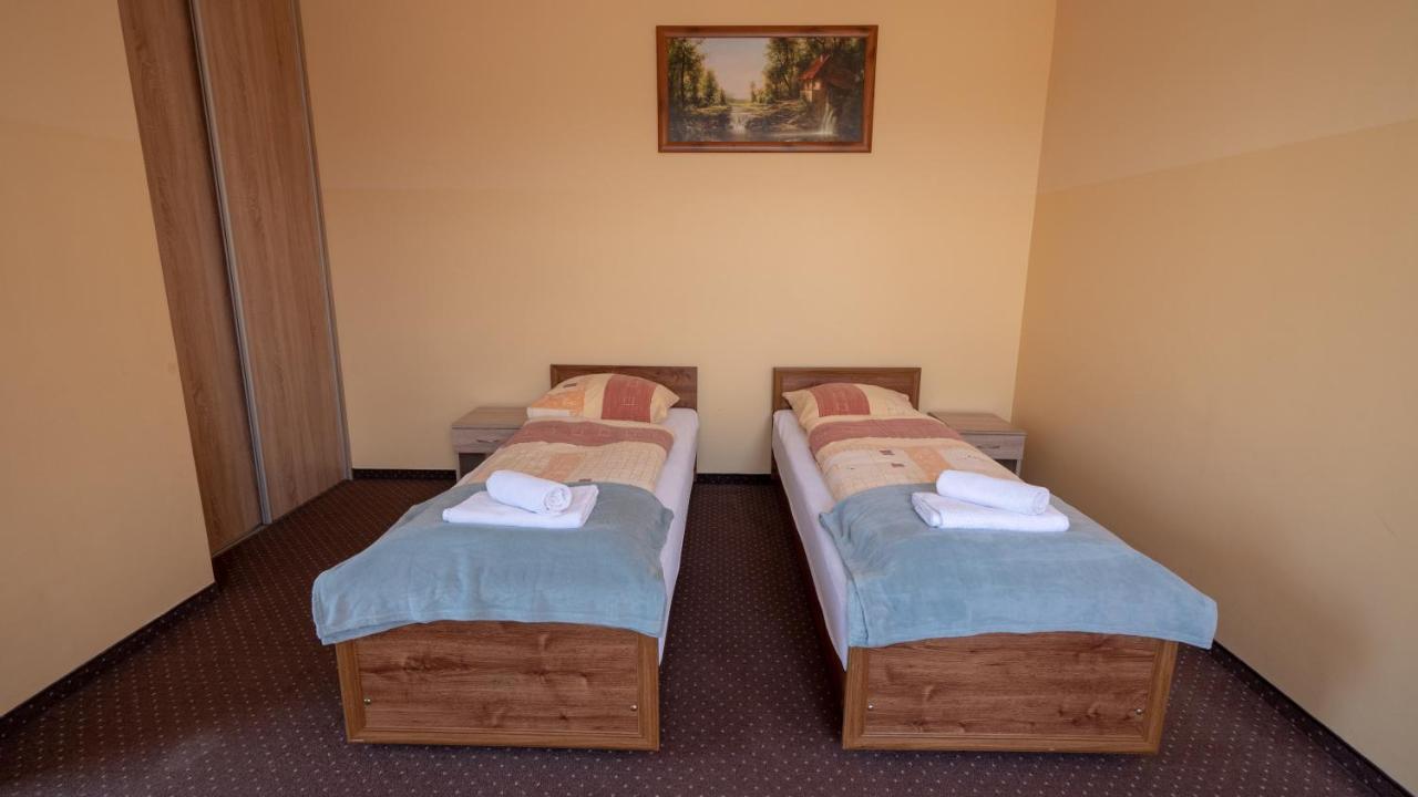 Osrodek Rekreacyjno - Wypoczynkowy Beskidek Hotell Gilowice  Exteriör bild
