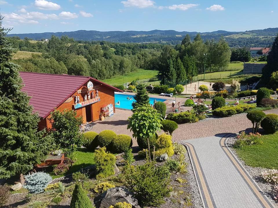 Osrodek Rekreacyjno - Wypoczynkowy Beskidek Hotell Gilowice  Exteriör bild