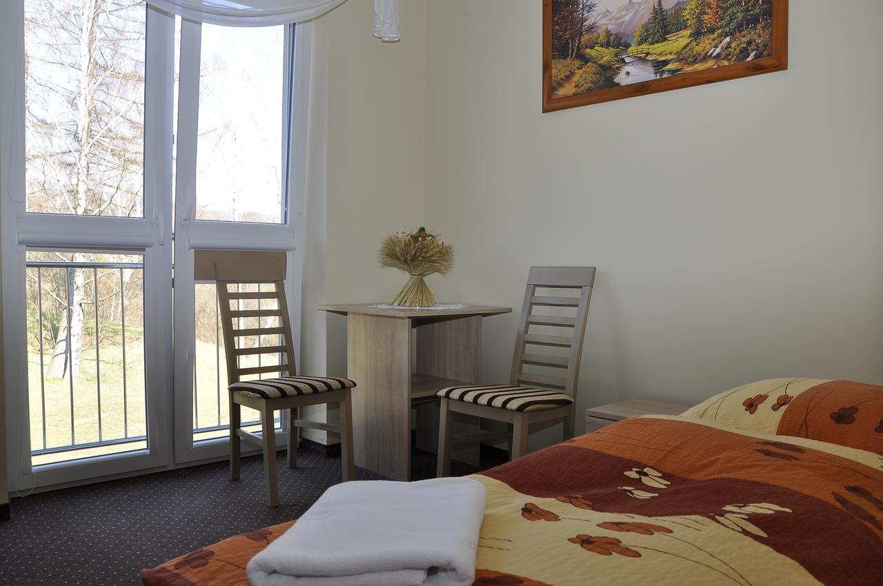 Osrodek Rekreacyjno - Wypoczynkowy Beskidek Hotell Gilowice  Rum bild